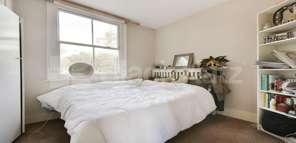 			LET , 5 Bedroom, 2 bath, 1 reception House			 Searles Road, Borough